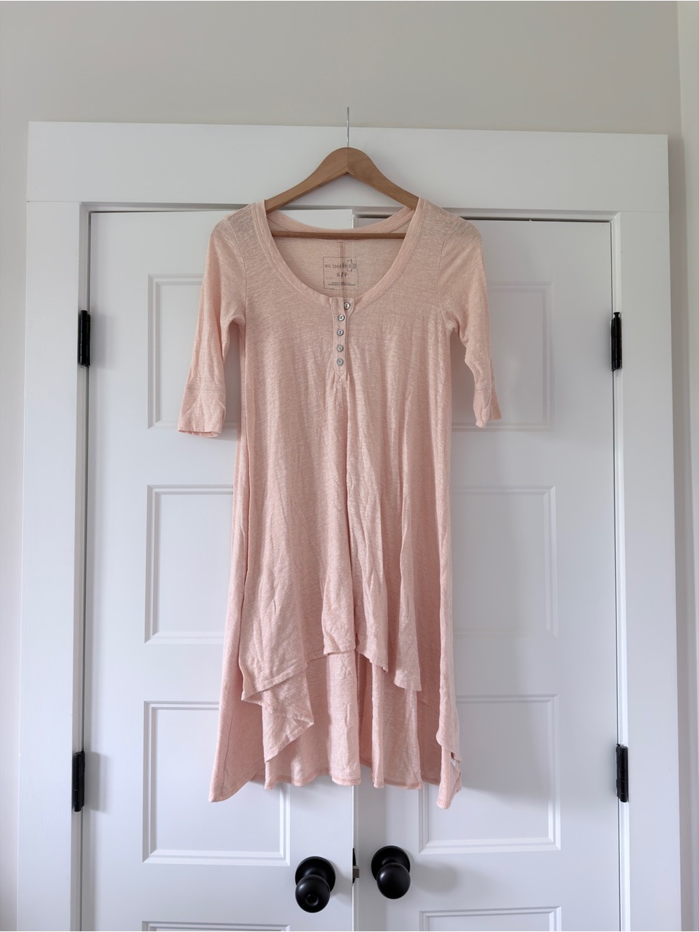 We the Free Light Peach Henley Tunic Drippy Small S